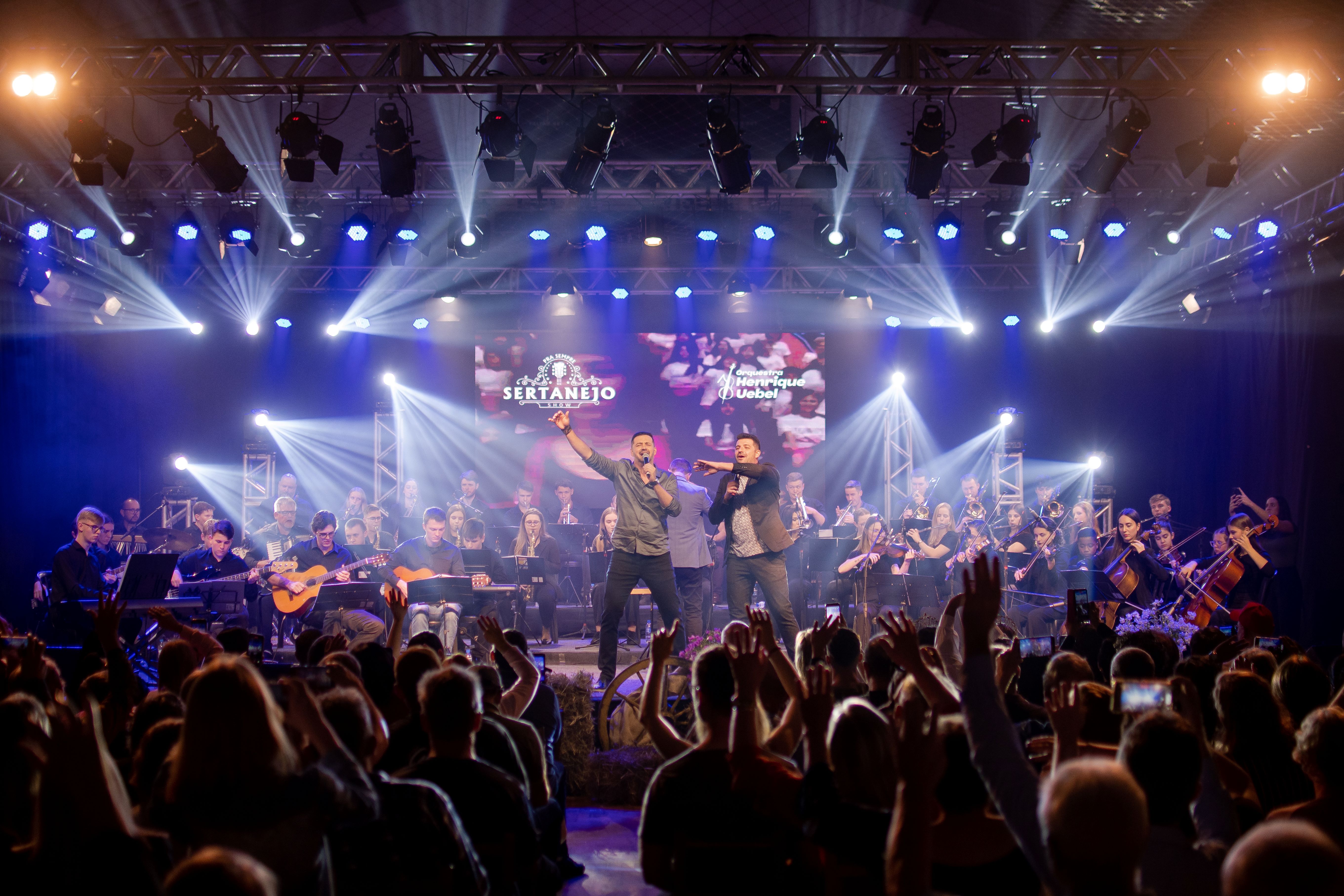 Show “Pra Sempre Sertanejo” inicia turnê com patrocínio do Programa Transpetro em Movimento