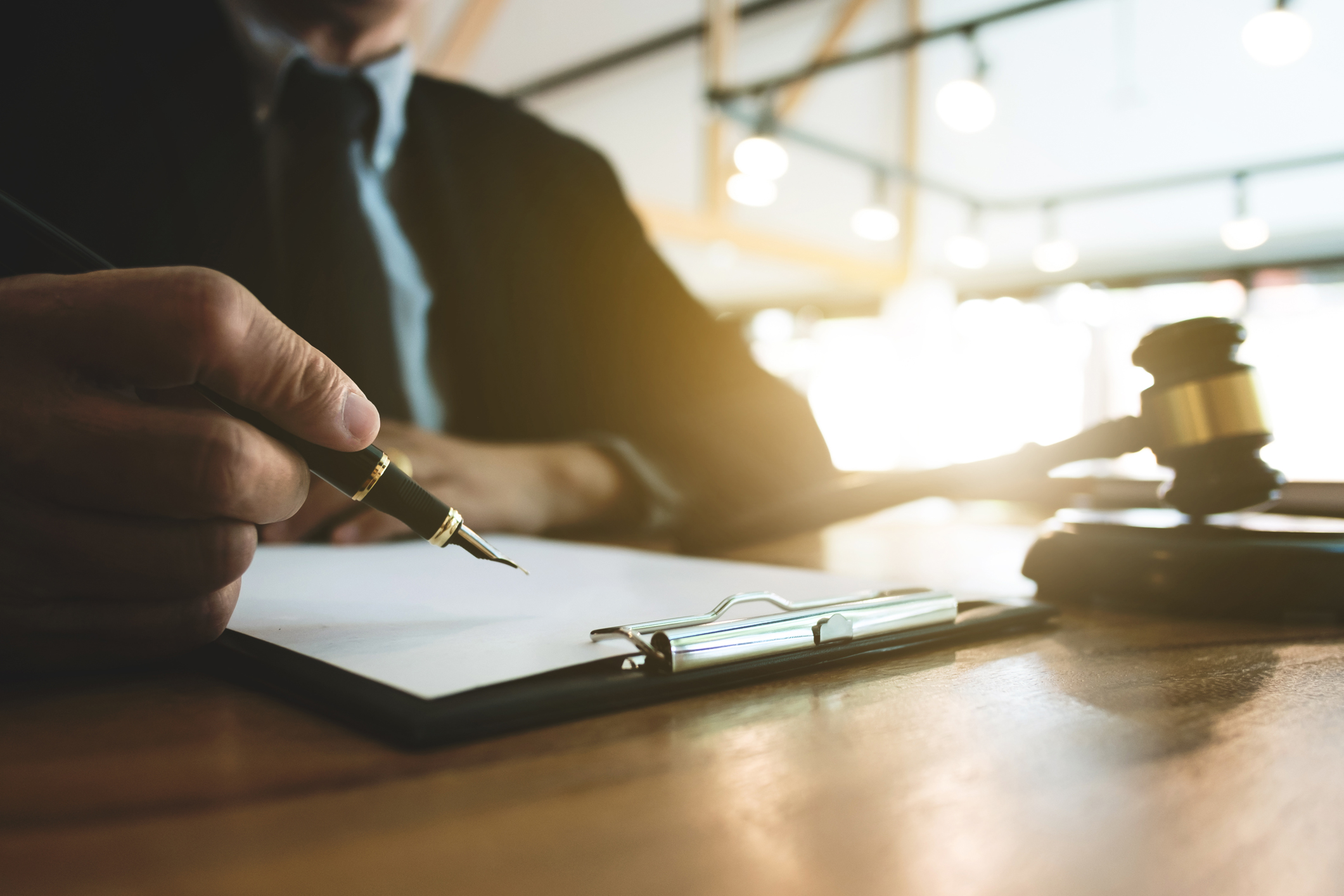 Contratação de serviços de assessoria de imprensa, comunicação institucional e live marketing
