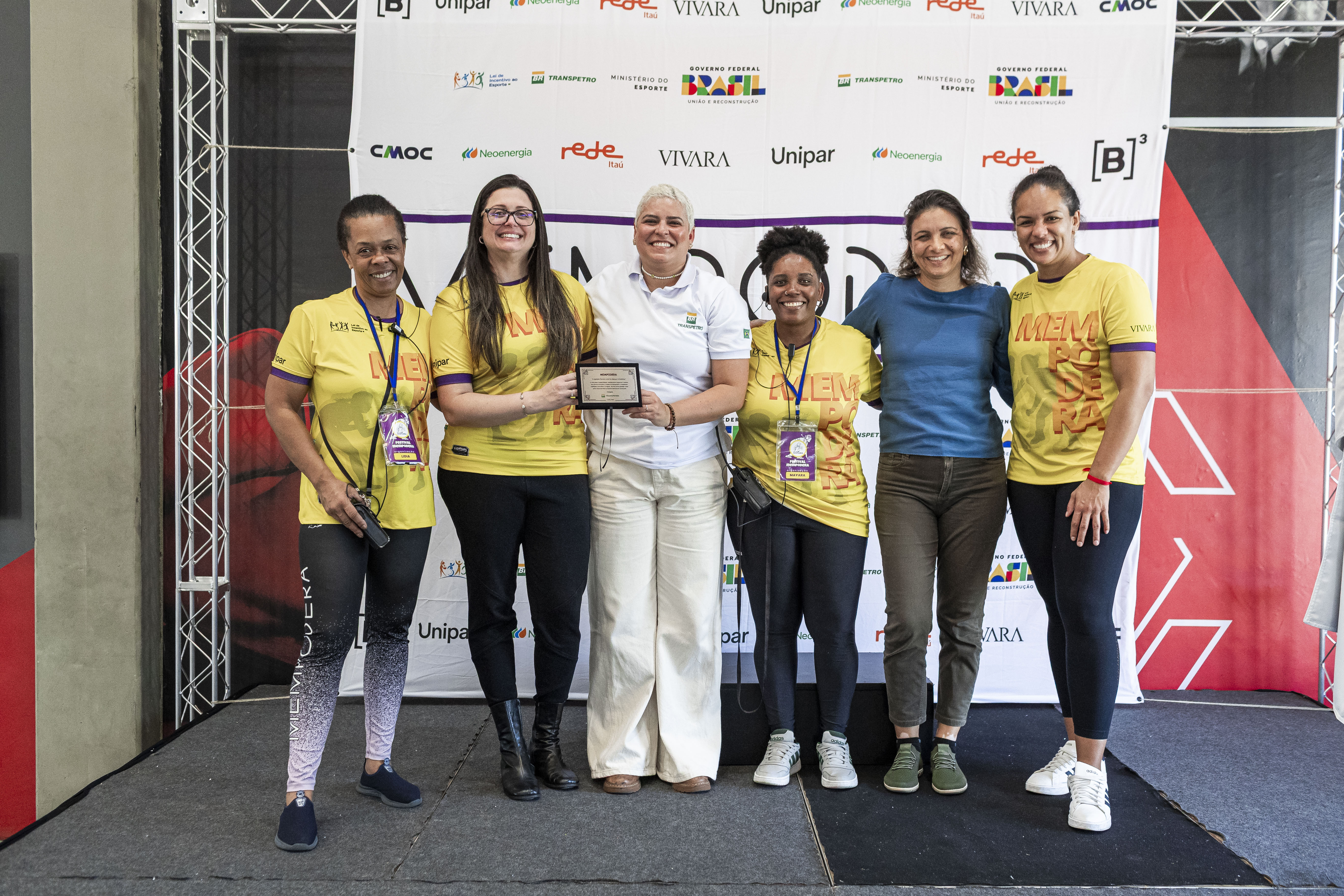 III Festival Mempodera reuniu meninas e atletas profissionais para imersão de wrestling